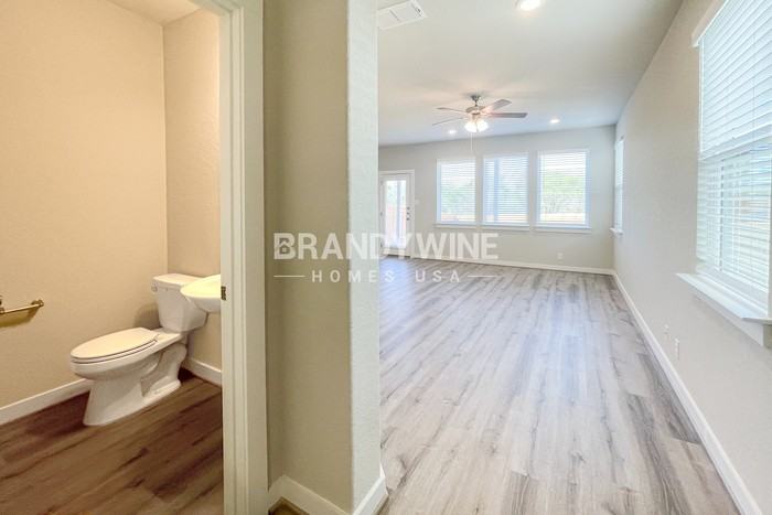 10402 Ida Garden Way - Photo 2 of 31