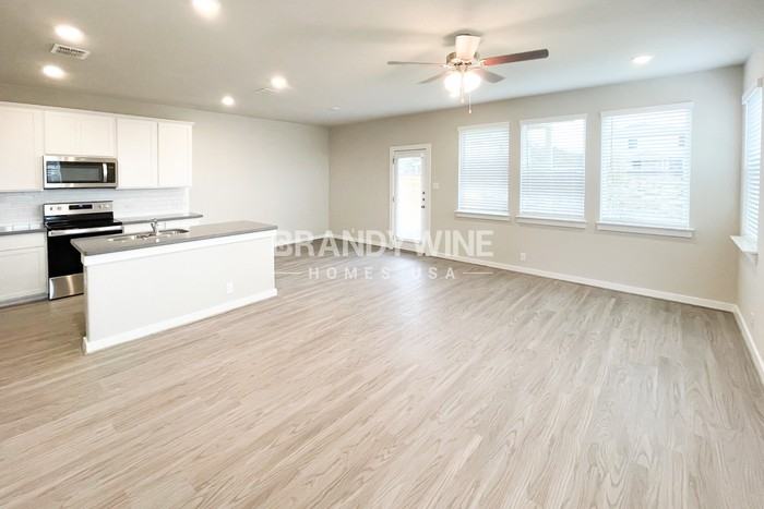 10402 Ida Garden Way - Photo 4 of 31