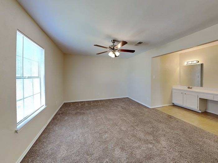 7621 Pebble Beach Dr - Photo 7 of 20