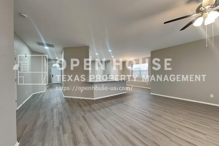 900 Pebblecreek Dr - Photo 6 of 20