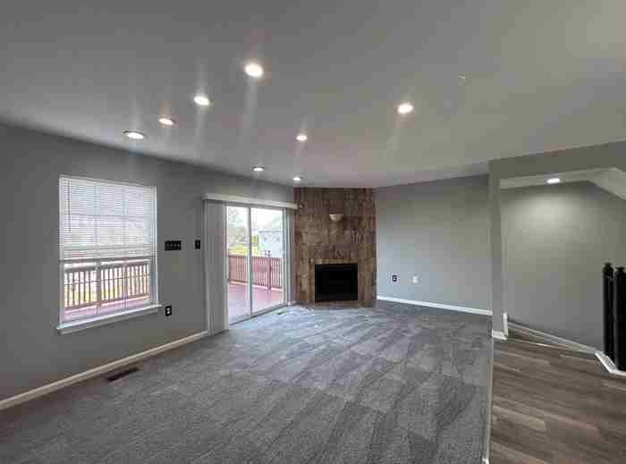 99 Tattersaul Ct - Photo 3 of 13