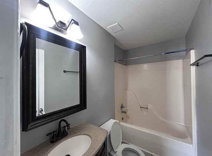 99 Tattersaul Ct - Photo 7 of 13