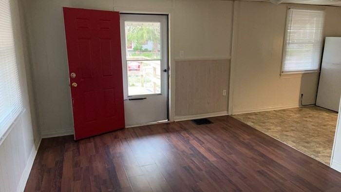 1460 Kipling Dr - Photo 5 of 31