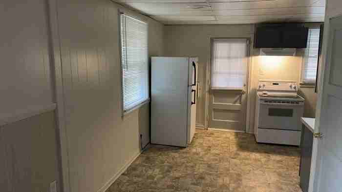 1460 Kipling Dr - Photo 6 of 31