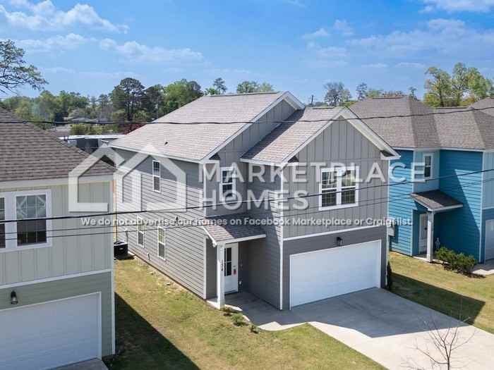 134 Barbara St - Photo 2 of 35