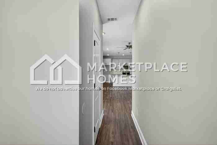 134 Barbara St - Photo 3 of 35