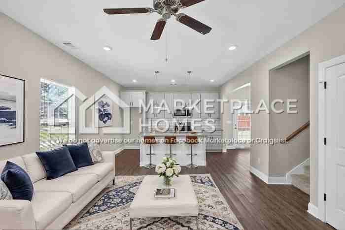 134 Barbara St - Photo 4 of 35