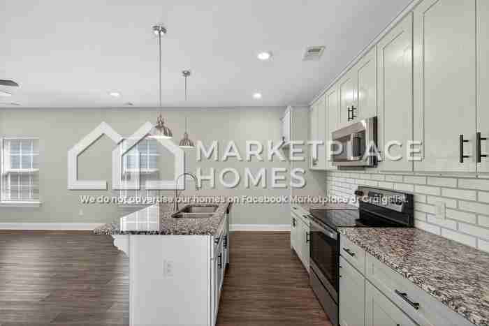 134 Barbara St - Photo 7 of 35