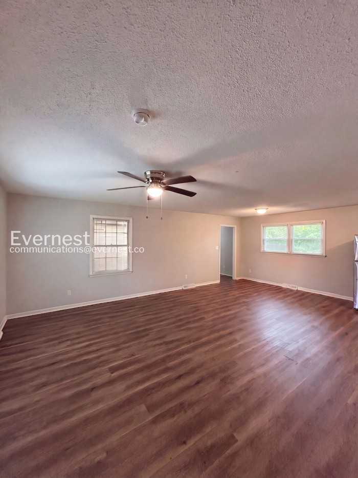 4026 Angus Dr - Photo 4 of 21