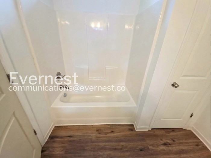 225 Tanner St - Photo 6 of 20