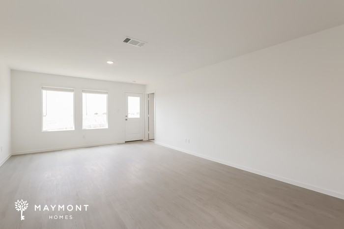 313 Kayden Ct - Photo 5 of 17