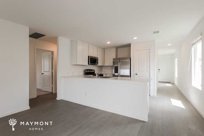 313 Kayden Ct - Photo 7 of 17