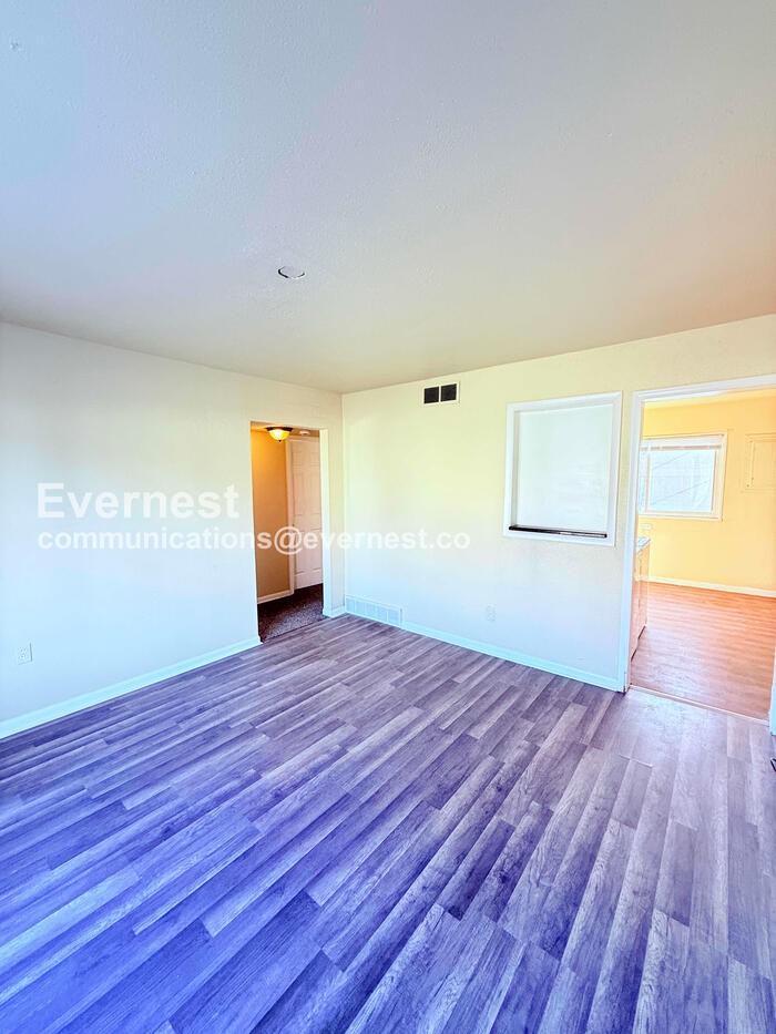 24612 Berry Ave - Photo 5 of 27