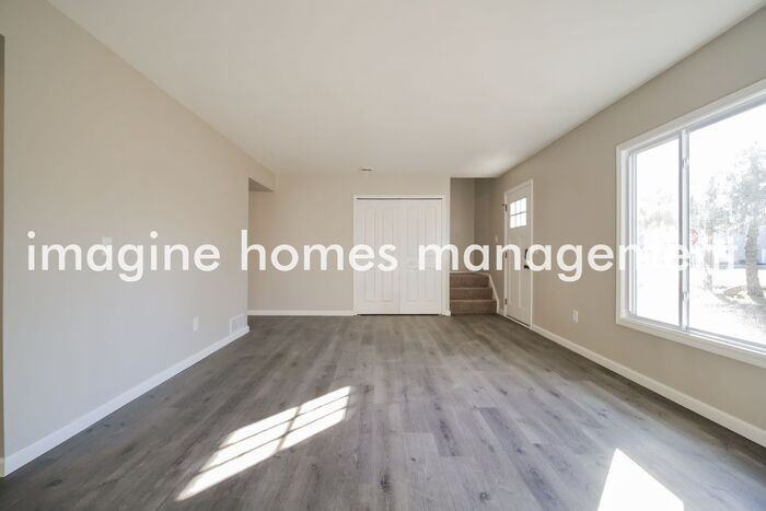 5395 Broad Blvd - Photo 5 of 19