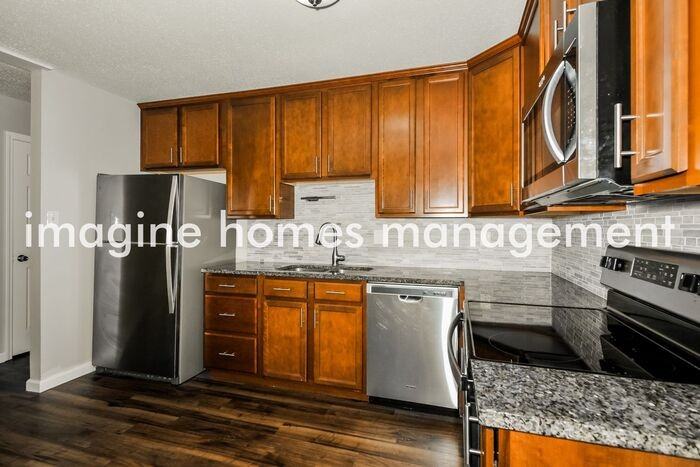 2717 Greenleaf Dr - Photo 7 of 14