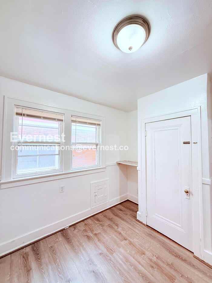 13523 Santa Rosa Dr - Photo 5 of 31