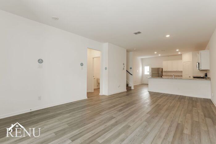 2935 Jackson Smt - Photo 6 of 25