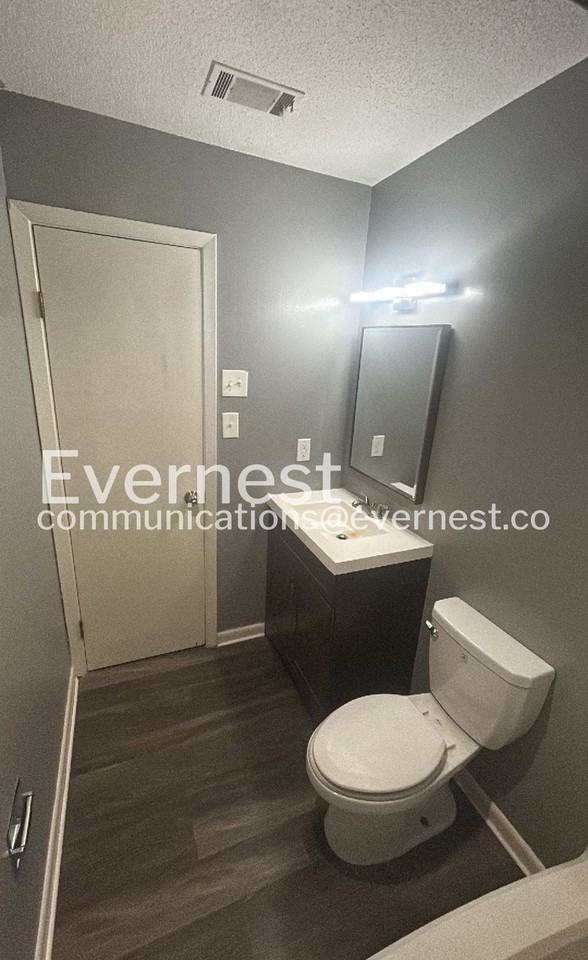 9 Meredith Ct #6 - Photo 7 of 17