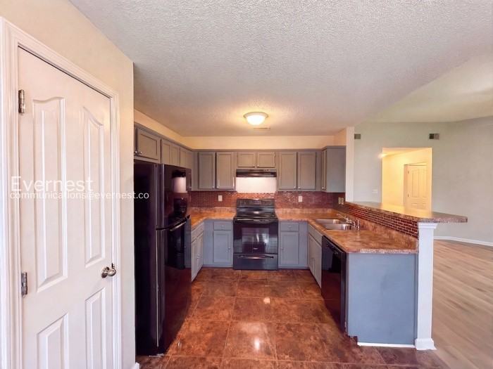7312 Durango Dr - Photo 3 of 26