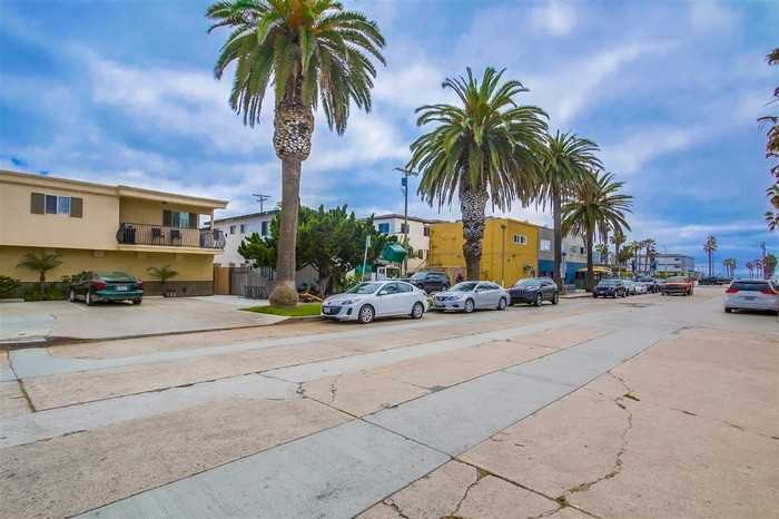 853 Thomas Ave #2 - Photo 6 of 8