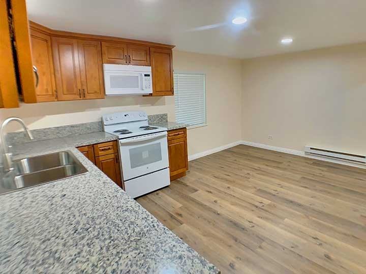 1634 Broadway #NA - Photo 3 of 8