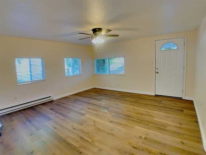 1634 Broadway #NA - Photo 4 of 8