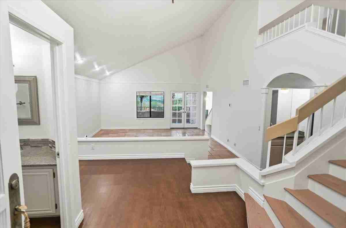 24124 Mentry Dr #NA - Photo 3 of 31