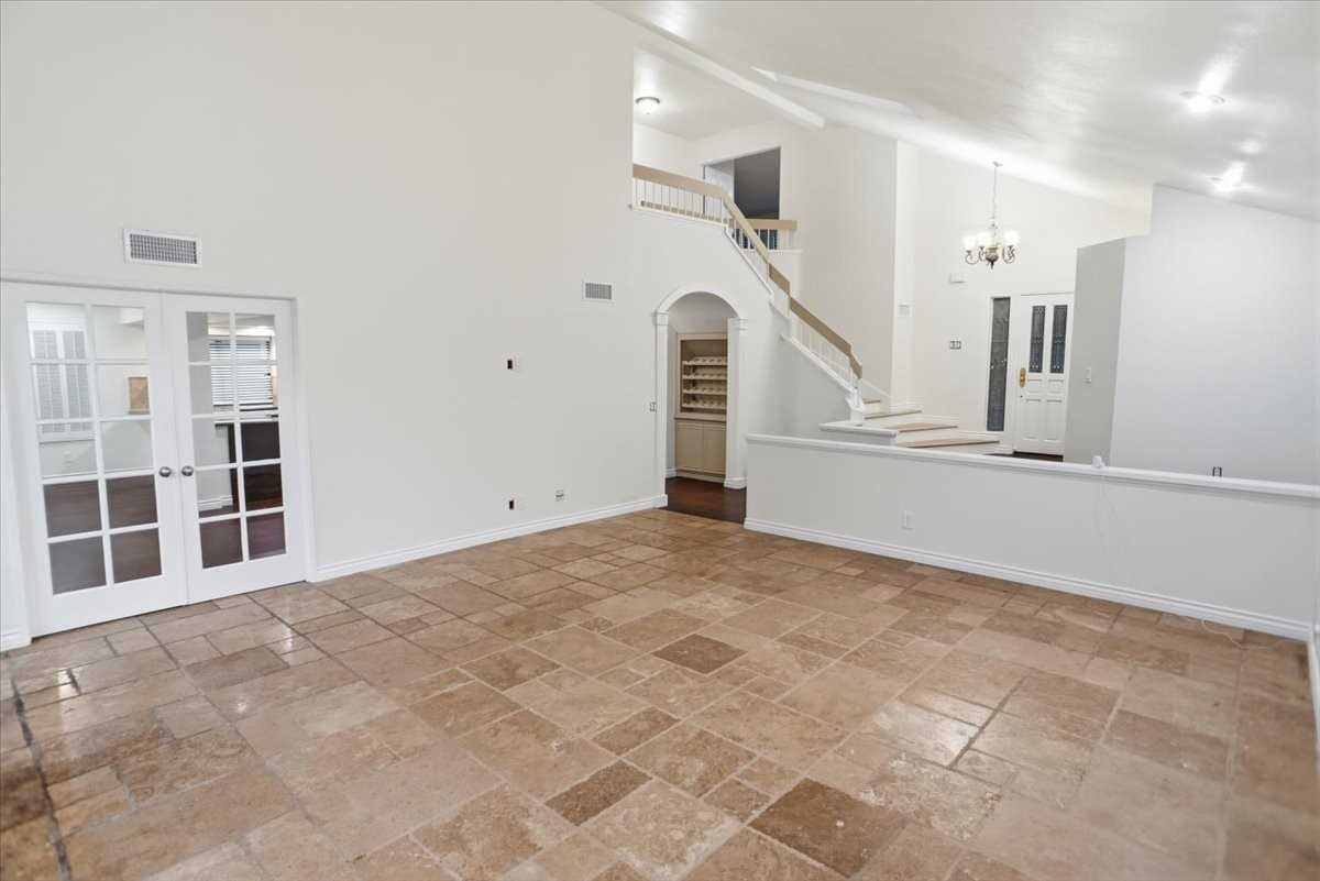 24124 Mentry Dr #NA - Photo 4 of 31