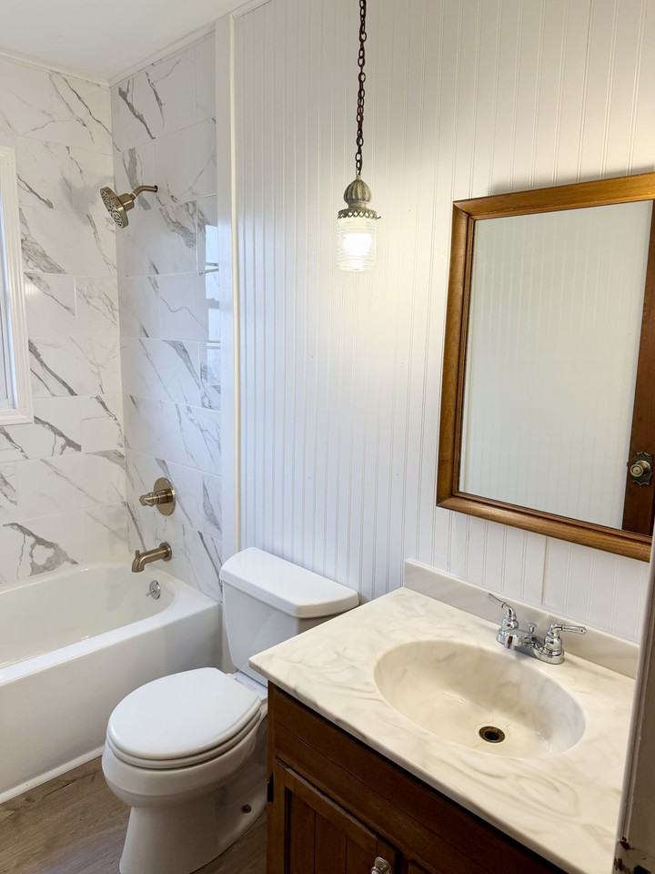 1315 Book Ave #NA - Photo 7 of 13