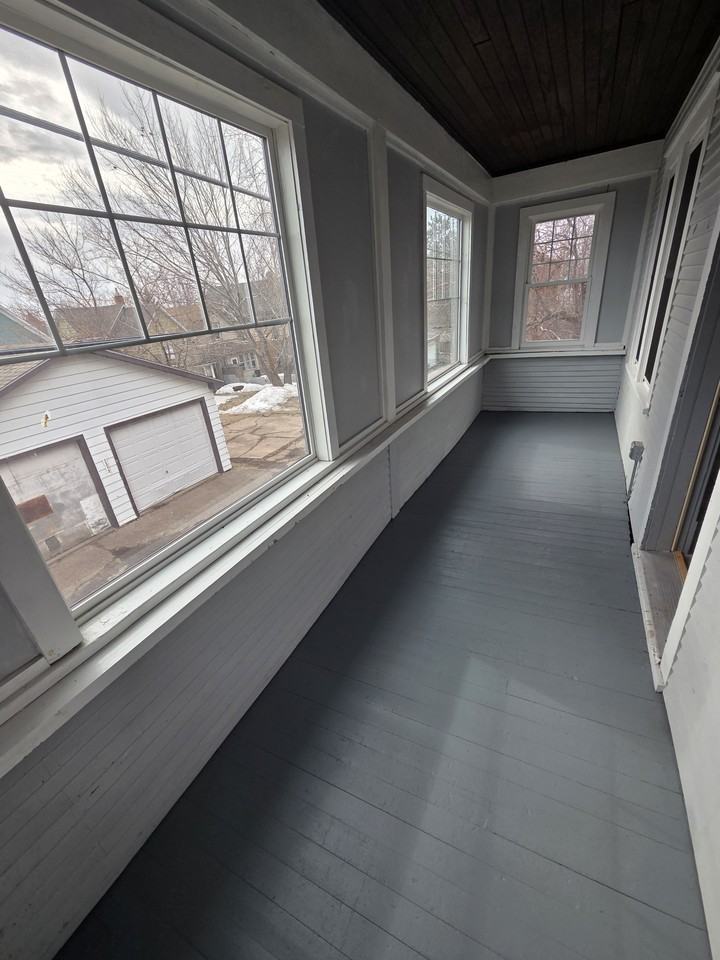 2314 W 5th St #1 - Photo 4 of 16