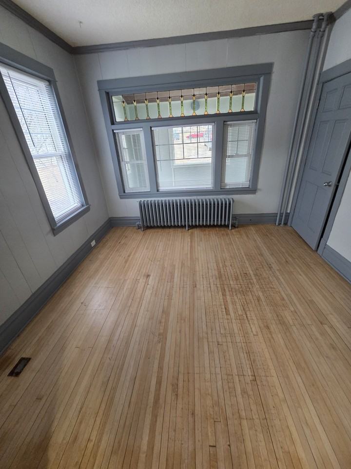 2314 W 5th St #1 - Photo 7 of 16