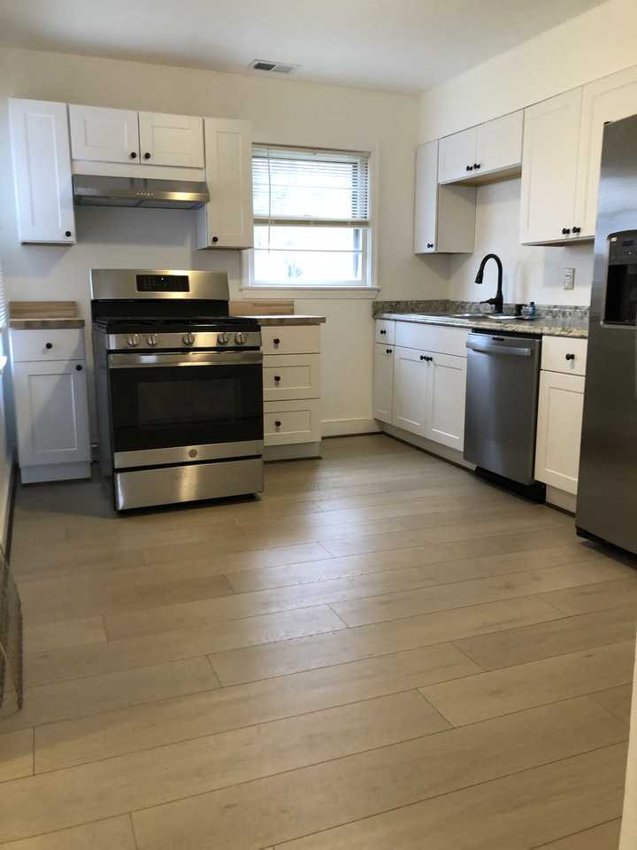 4258 Warren St #NA - Photo 2 of 34