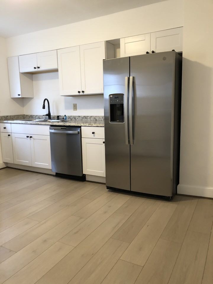 4258 Warren St #NA - Photo 4 of 34