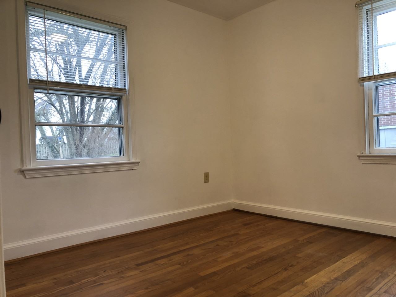 4258 Warren St #NA - Photo 7 of 34