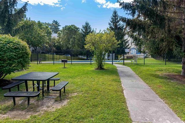 131 Hildred Dr #131 - Photo 2 of 12