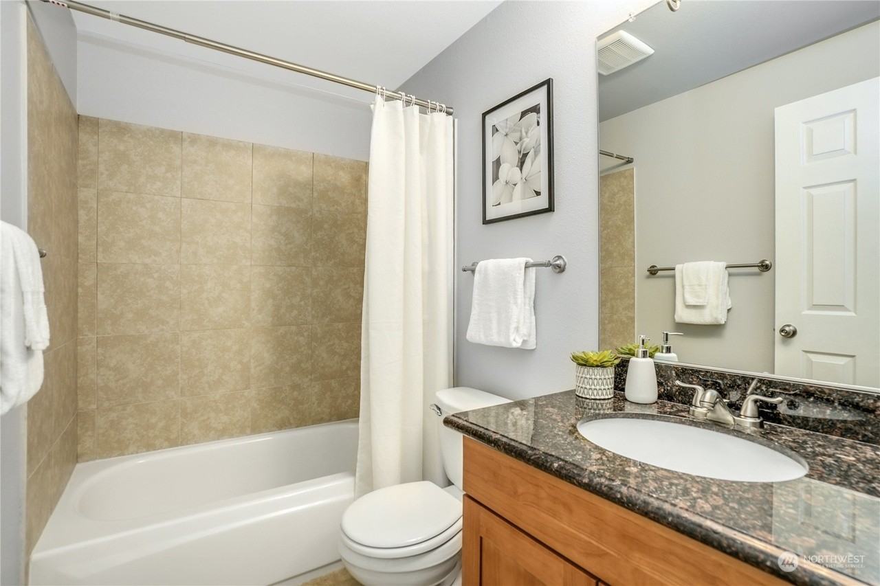 9905 Ne 124th St #NA - Photo 4 of 25