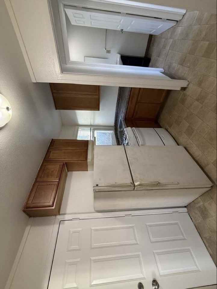 37036 Sycamore St #9 - Photo 5 of 7