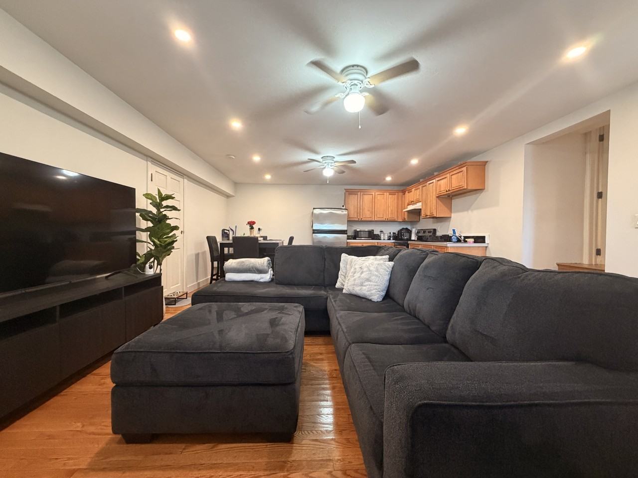 532 East St #3 - Photo 5 of 43