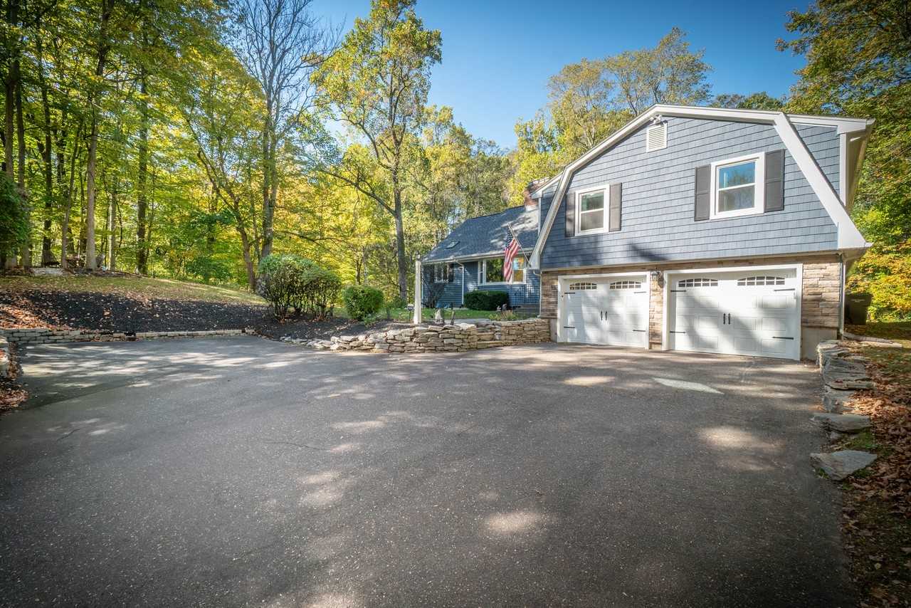 2778 Albany Ave #NA - Photo 2 of 35