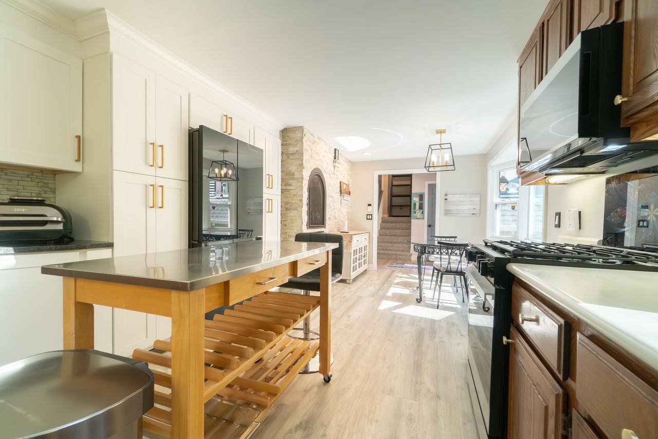 2778 Albany Ave #NA - Photo 7 of 35