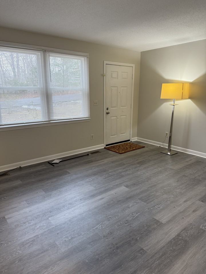 272 Harpeth Hills Ct #A - Photo 3 of 4
