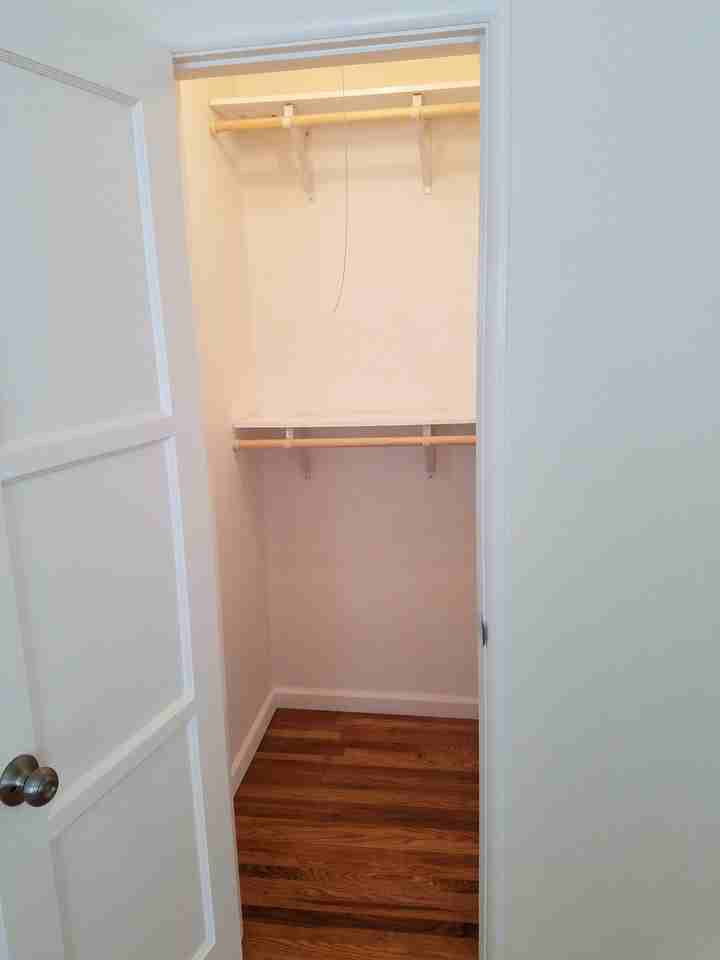 1520 Marine Ave - Photo 6 of 13