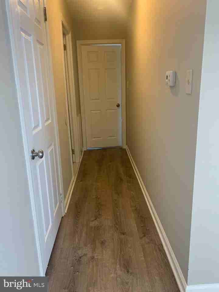 311 E 4th St #6 - Photo 3 of 7