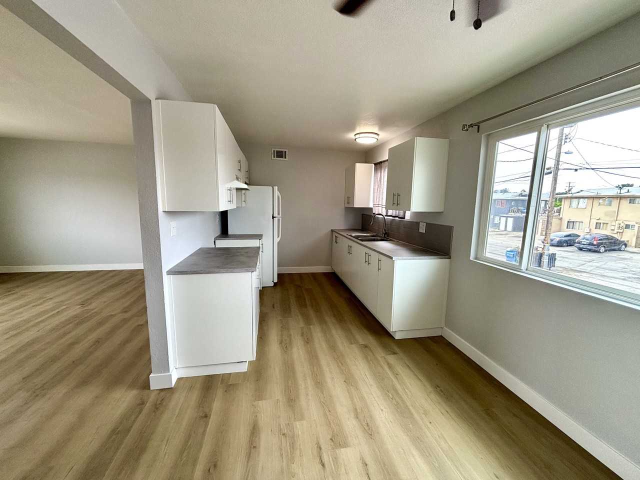 3213 Joann Way #D - Photo 3 of 12