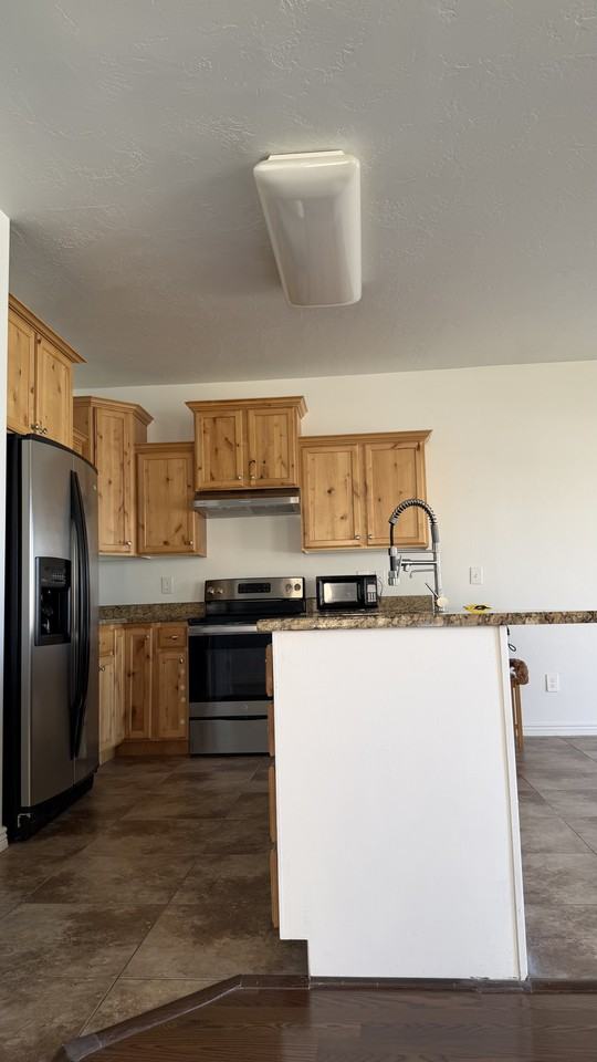 7112 W Cottage Point Dr #1 - Photo 5 of 18