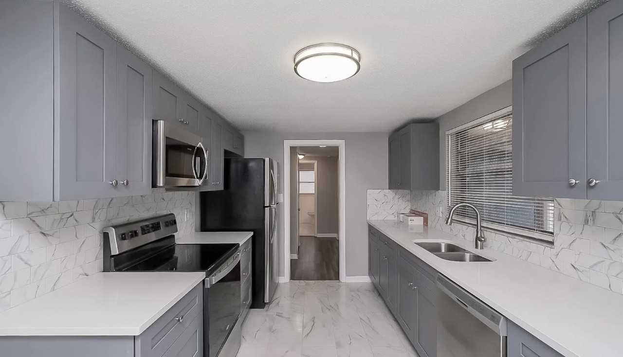 8241 Palencia Dr #NA - Photo 4 of 12