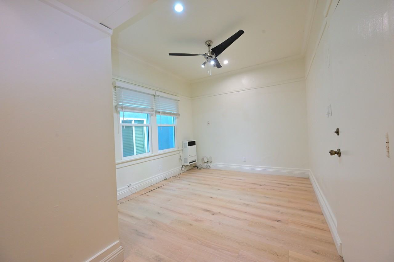 48 Navy St #3 - Photo 7 of 26