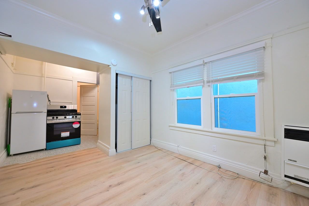 48 Navy St #3 - Photo 3 of 26