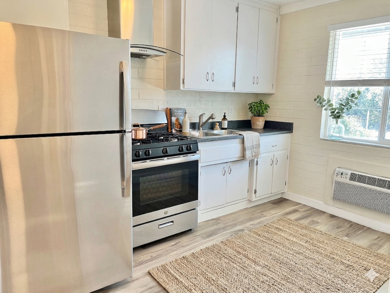 2530 N 3rd St #14 - Photo 6 of 45