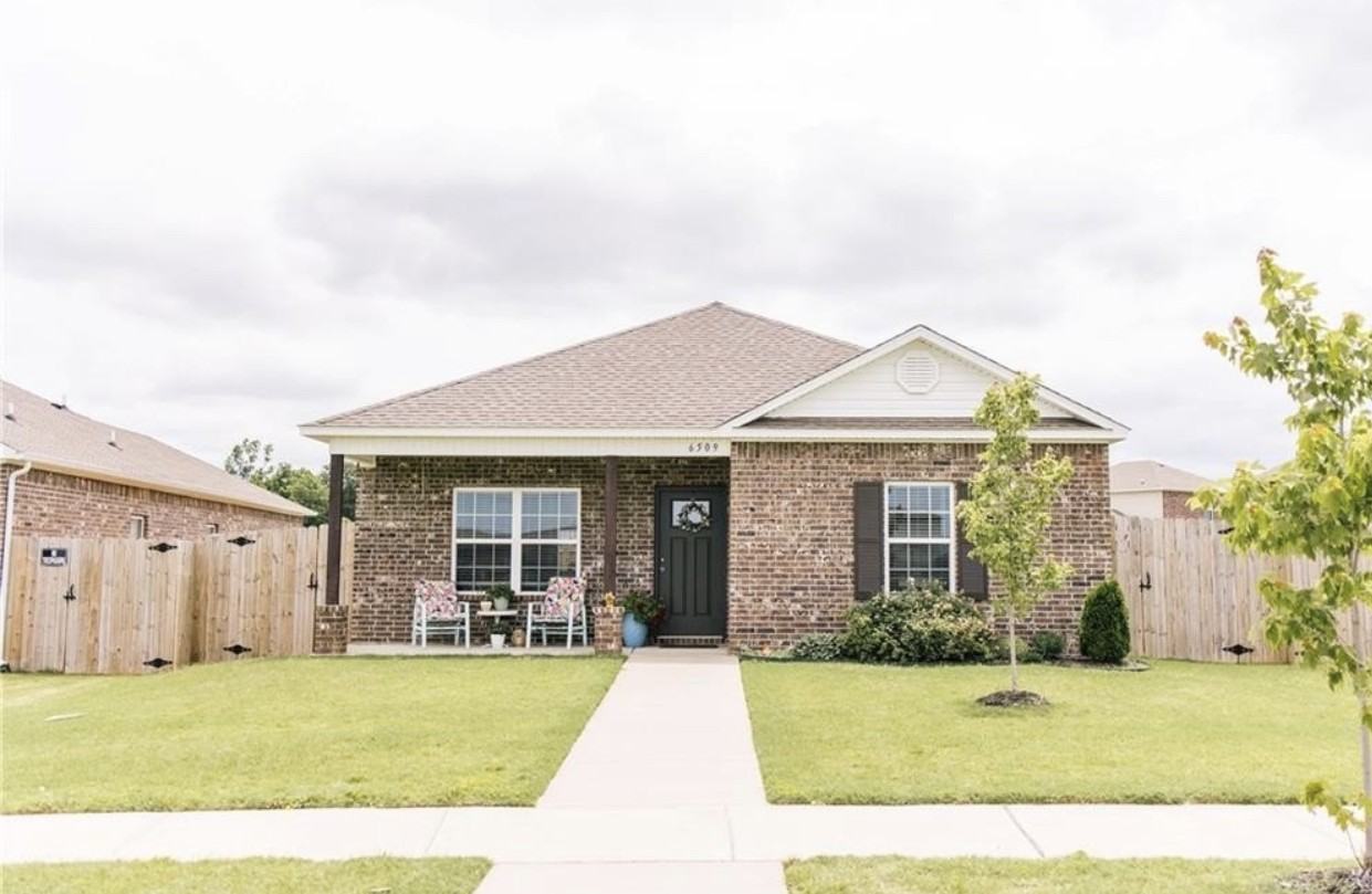 6509 Sw Warrington Rd #NA - Photo 2 of 23